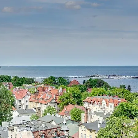 Dom & House - Level Eleven Sea View Hotel 3*